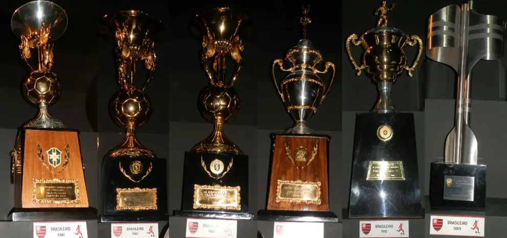 Quais são os títulos que o Flamengo não tem?